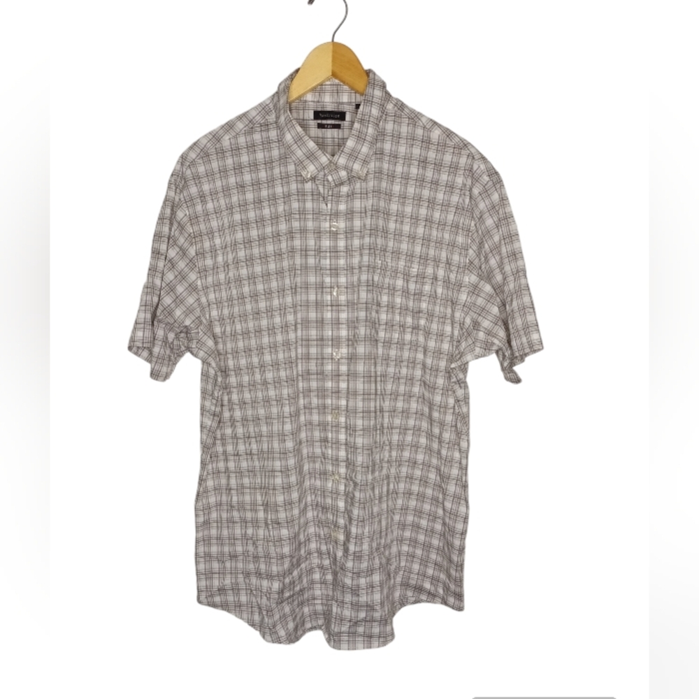 Van Heusen Flex Plaid, Short Sleeve, Button Down Shirt